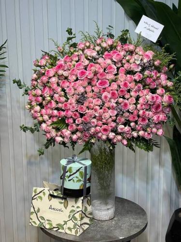 باقة عناق الجَمال