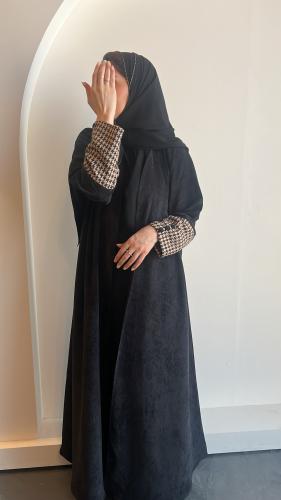 عبايه رقم(٤٩)