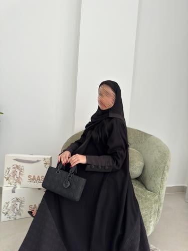عبايه رقم(٧٦)