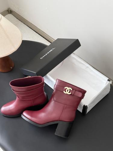 شانيل Boots