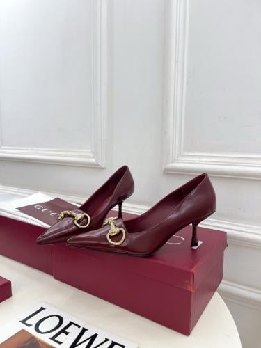 قوتشي Heels