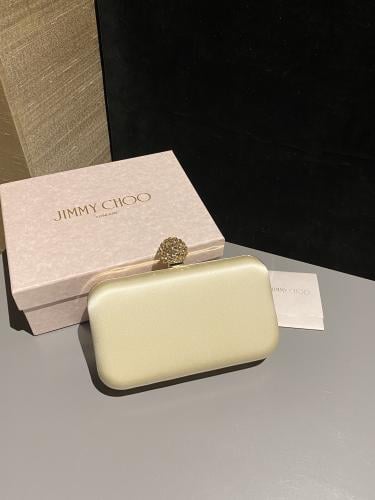 جيمي شو Cloud Clutch