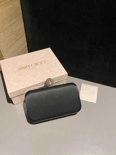 جيمي شو Cloud Clutch