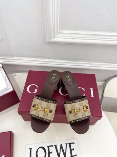 قوتشي Block Heel