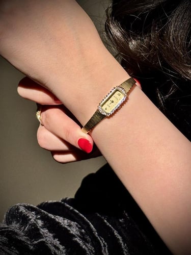 ساعة فنتج نادرة من ساعات Hamilton، من عام 1980م. ب...