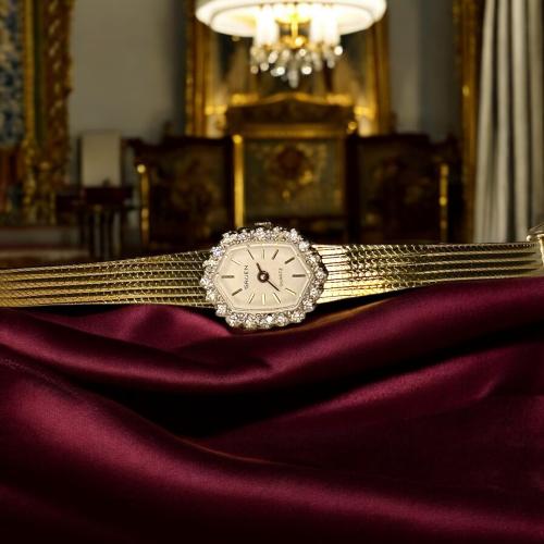 ‏ Gruen – توقيع الأنوثة الكلاسيكية ساعة نسائية فنت...