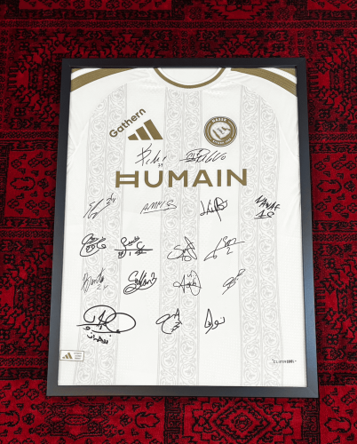 برواز تيشيرت النصر الثالث 2026/27 مُوقع من اللاعبين