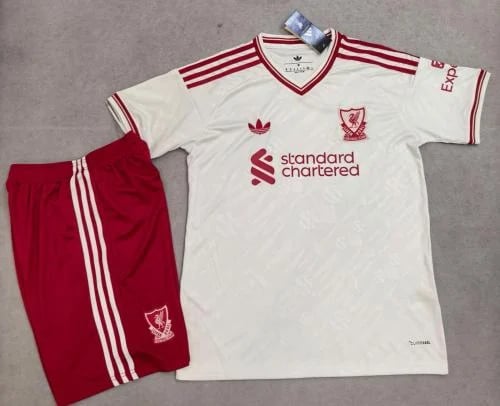 طقم ليفربول