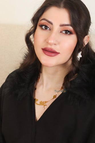 سلسال قلوب بالاسم والحرف – تصميم ناعم يرمز للمشاعر