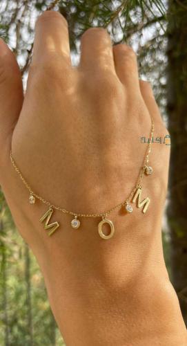 شوكر أحرف مع كريستال – تصميم فاخر من إكليل القلوب