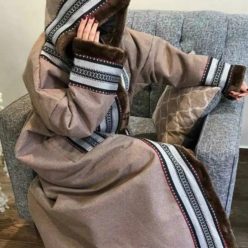 فروة نسائية شتوية _ دفء وأناقة في قطعة واحدة