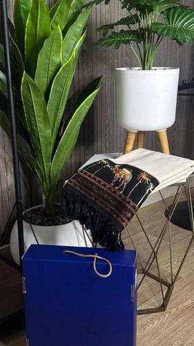 شال هوبال شتوي فاخر – إطلالة راقية بفخامة الشتاء