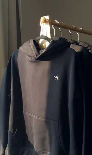 هودي الشتاء الأنيق – تصميم فاخر ودافئ لإطلالة شتوي...