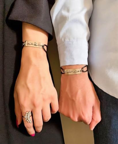 اسوارة فاخرة بالاسم – تصميم أنيق يناسب الجنسين