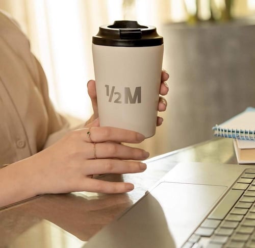 مق الهبة الانيق بالوان متعددة