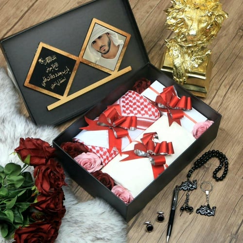 بوكس هديه رجالي مخصص بإسمه وصورته