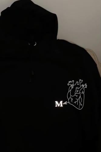 هودي مخصص بحرفك أو حرف من تحب – تصميم شتوي فاخر بل...