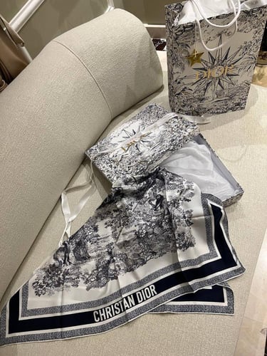 DIOR scarfs