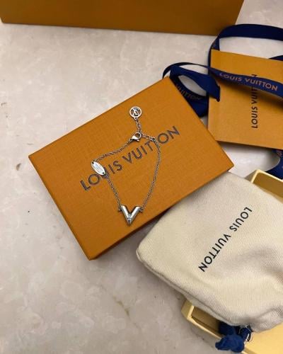LV bracelet