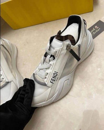 Fendi White/Grey Leather and Mesh Flow Low Top Sne...