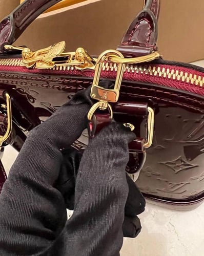 LV Amarante Monogram Vernis Alma BB Bag