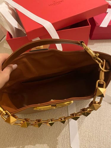 Vale Garavani Shoulder Bag