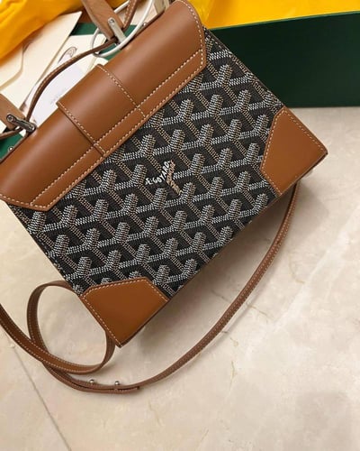 Goyard ( mini) Saigon bag - brown