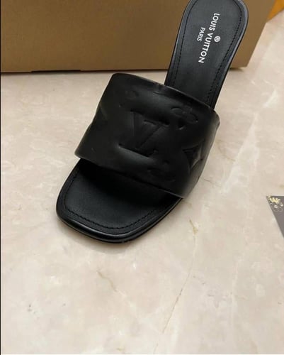 Revival sandal