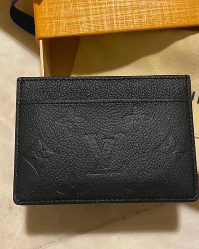 Lv cardholder