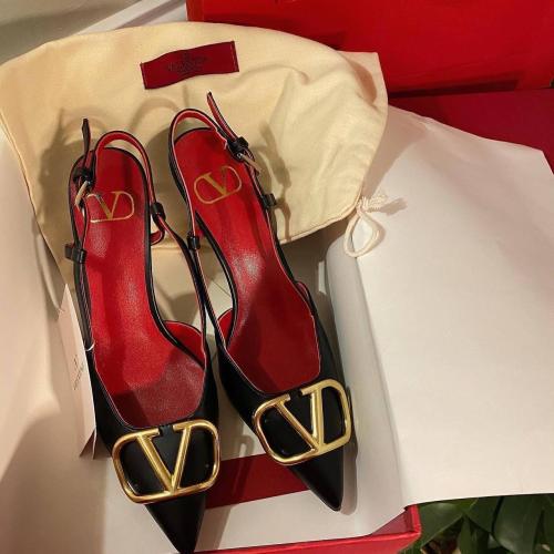 Classic Valentino Garavani