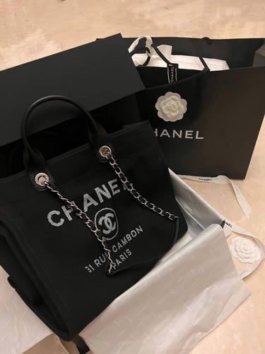 Chanel Black Ladies Bag
