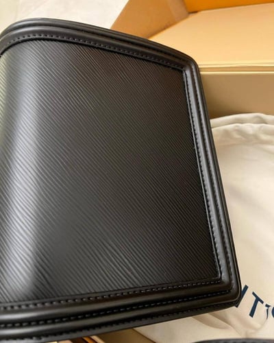 LV Dauphine bag black