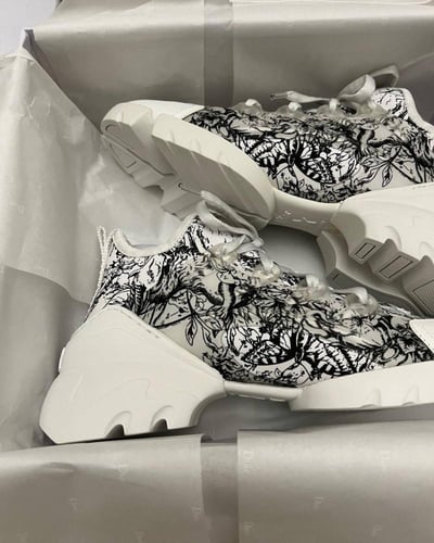 Dior D-Connect Kaleidoscope Neoprene Black Print S...