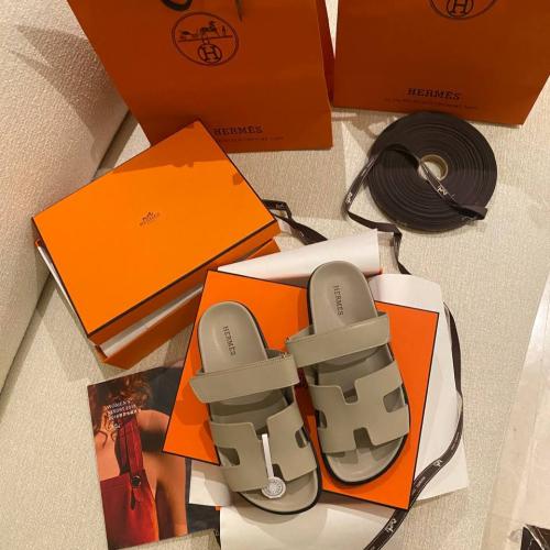 Hermes Chypre sandal in blue velvet with a black r...