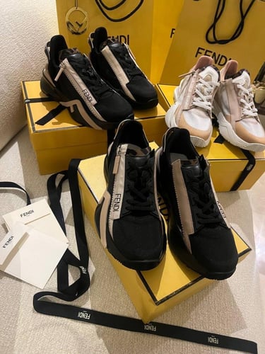 FF Sneakers فوري