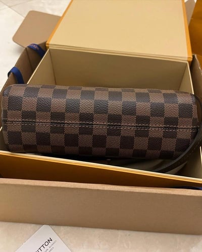 LV Damier Ebene Canvas Croisette Bag