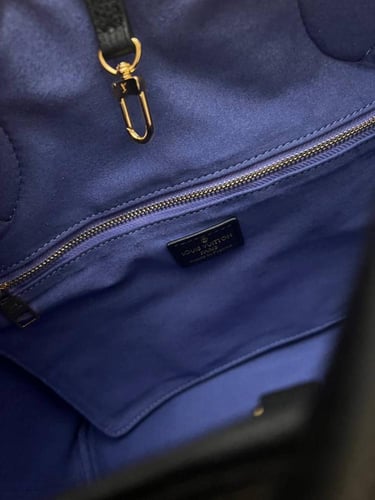 Louis Vuitton Neverfull MM – Empreinte Leather (Bl...