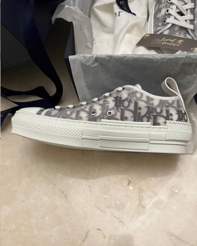 Converse x Dior seankers
