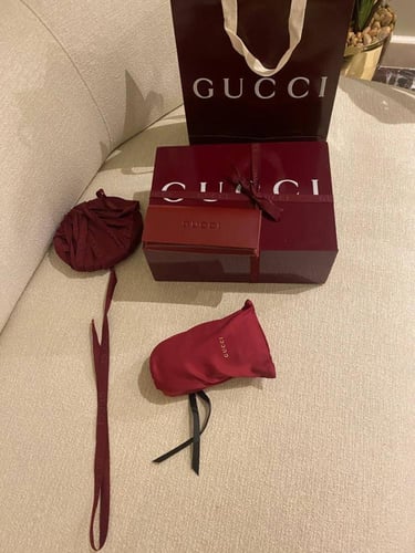 Gucci – Rimless Square Sunglasses (Gold Frame / Bl...