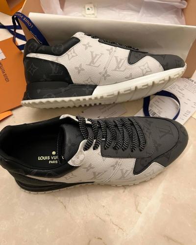 Lv sneakers