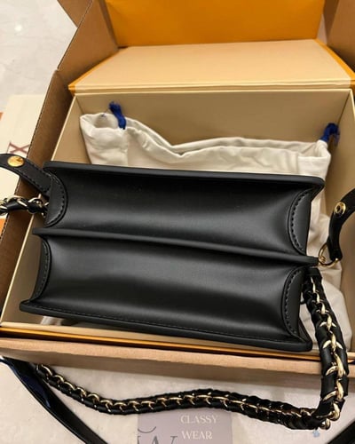 LV Dauphine bag black