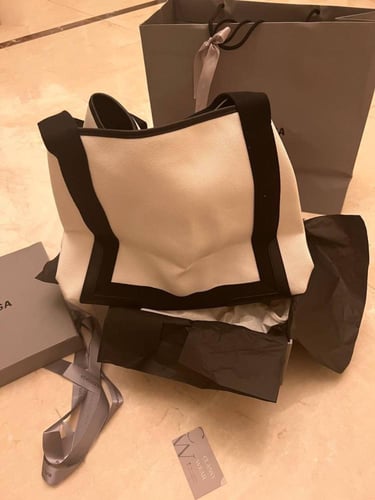 Balenc XS Capas handbag in white and gray leather...