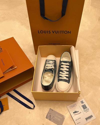 Lv sneakers