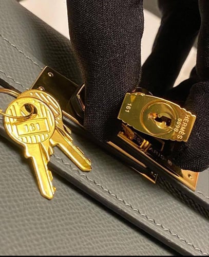 Hermes Kelly bag, gray, full handmade in natural F...