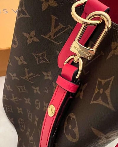 LV Monogram Canvas NeoNoe MM Bag