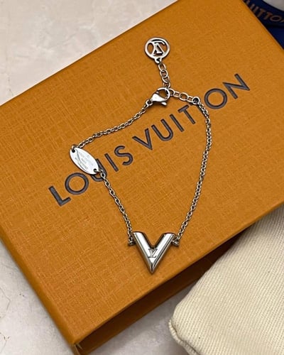 LV bracelet