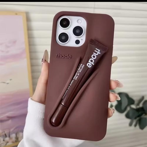 كفر مع ملمع شفاة