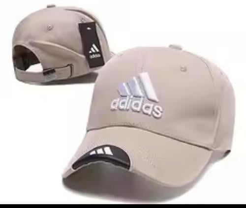 قبعة أديداس