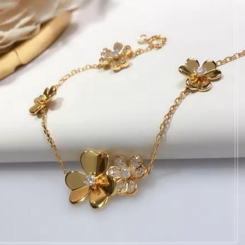 سوار يد فان كليف