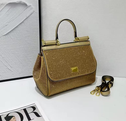 شنطة دولتشي أند غاباناسهرة